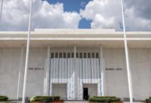Kennedy Center votes to restore Trump's name and close for 2 years, challenging a judge's order