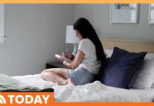 Middle Class Meltdown: Grown Kids Boomerang Why More Young Adults Are Moving Back in With Their Parents